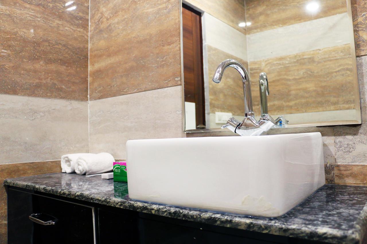 Hotel Neelam Moga Ludhiana Esterno foto