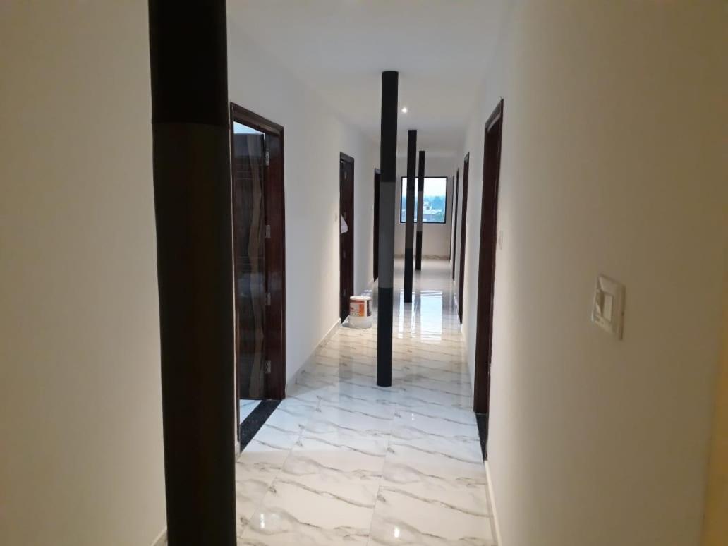 Hotel Neelam Moga Ludhiana Esterno foto
